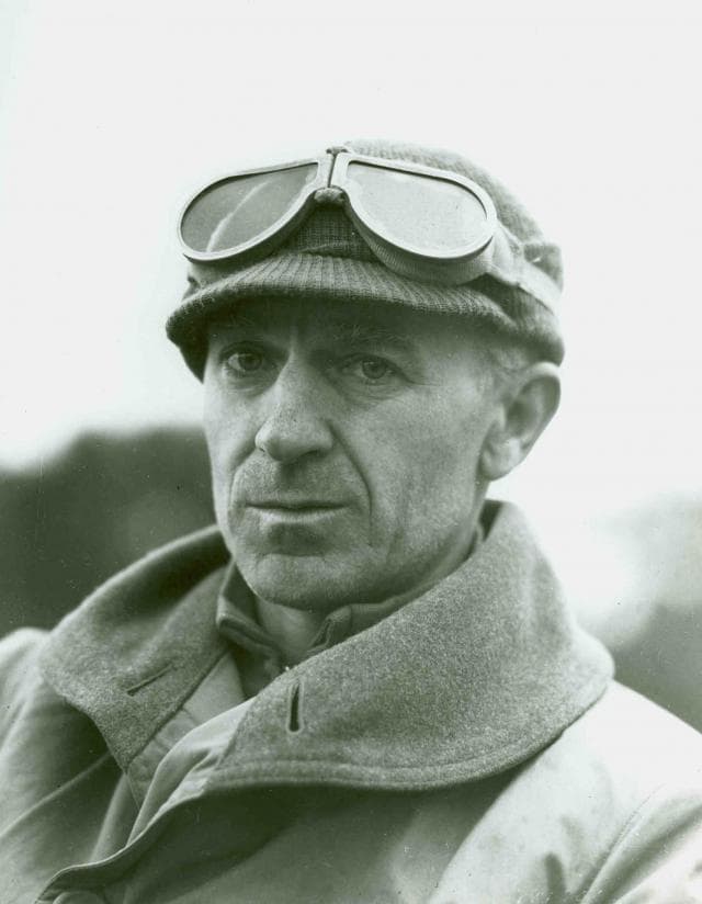 Pulitzer Prize-winning war correspondent, Ernie Pyle.