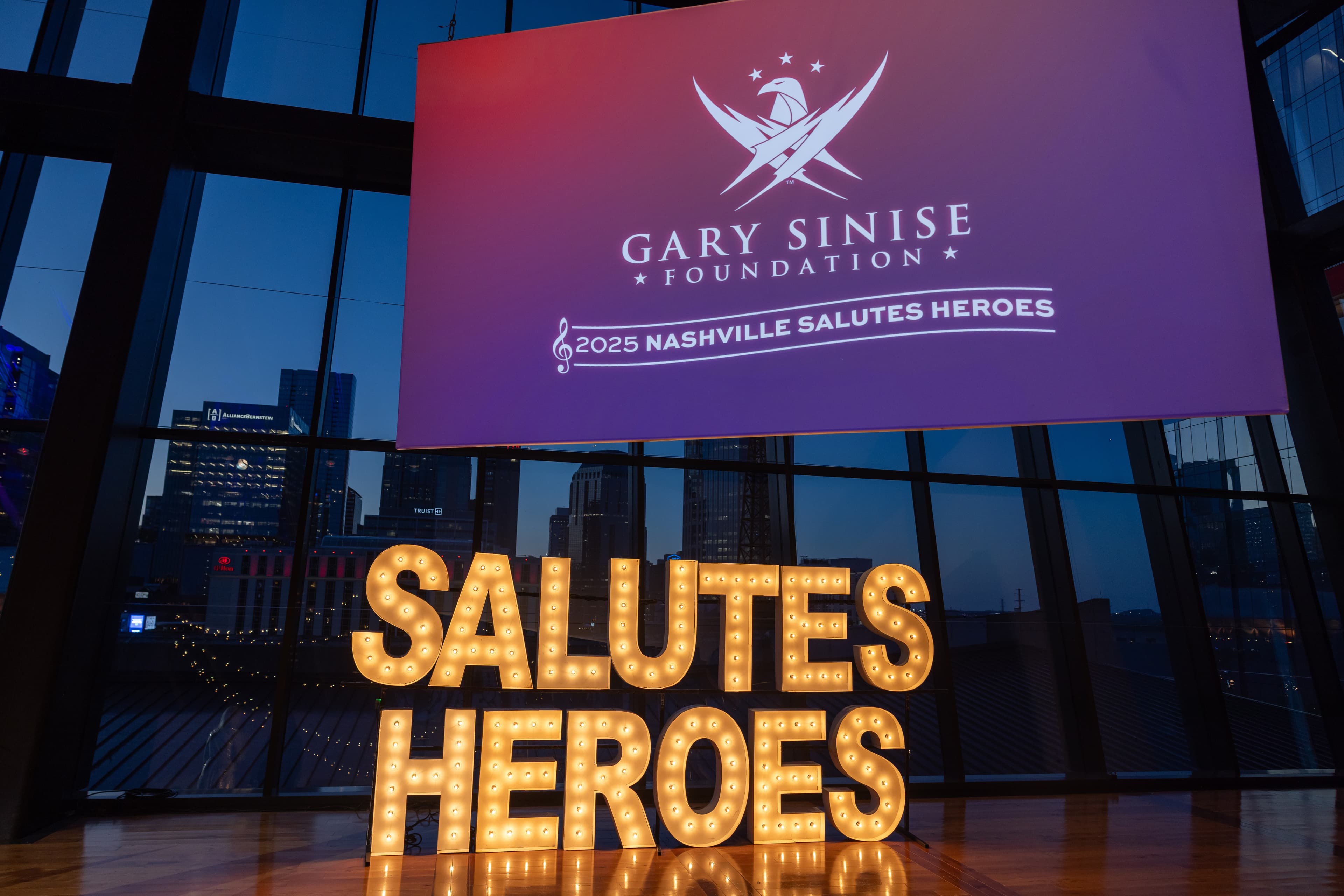 Nashville Salutes Heroes "Salutes Heroes"